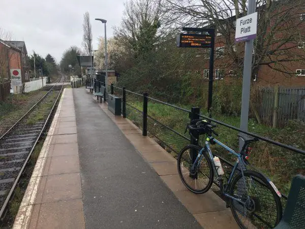 Furze Platt station